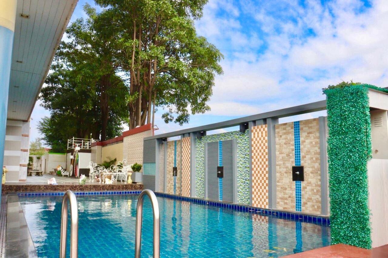 فندق Napheera Royal Tel Ban Khlong Bang Krathiam المظهر الخارجي الصورة