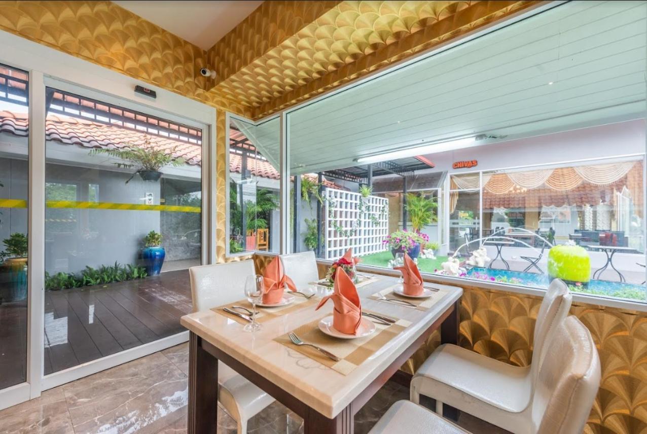 فندق Napheera Royal Tel Ban Khlong Bang Krathiam المظهر الخارجي الصورة